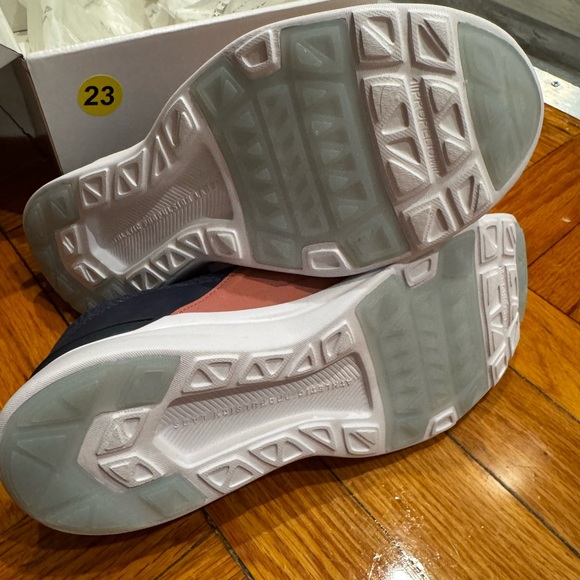 APL Women's TechLoom Bliss in Navy and Cedar - Picture 4 of 8